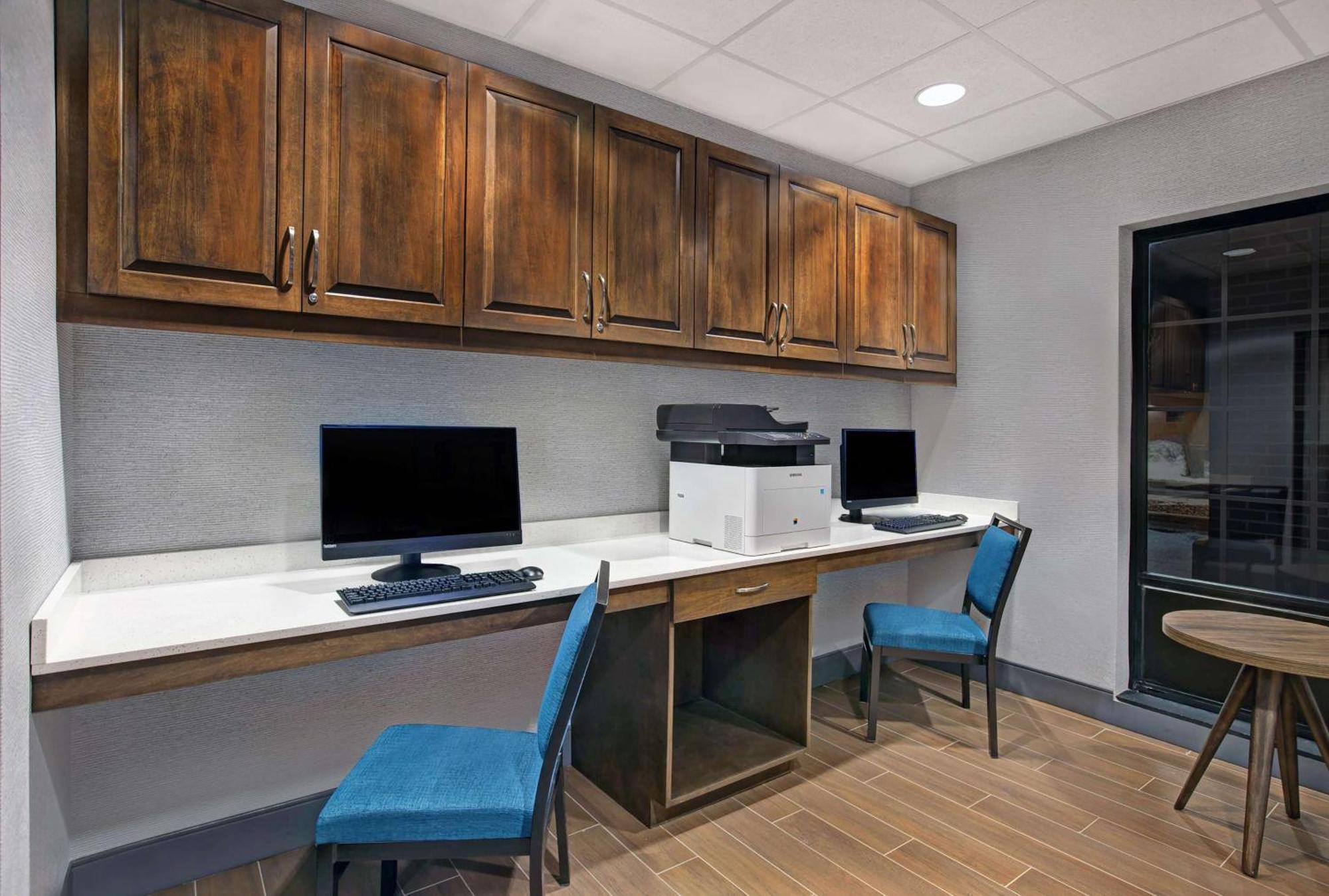 Hampton Inn Westfield Εξωτερικό φωτογραφία