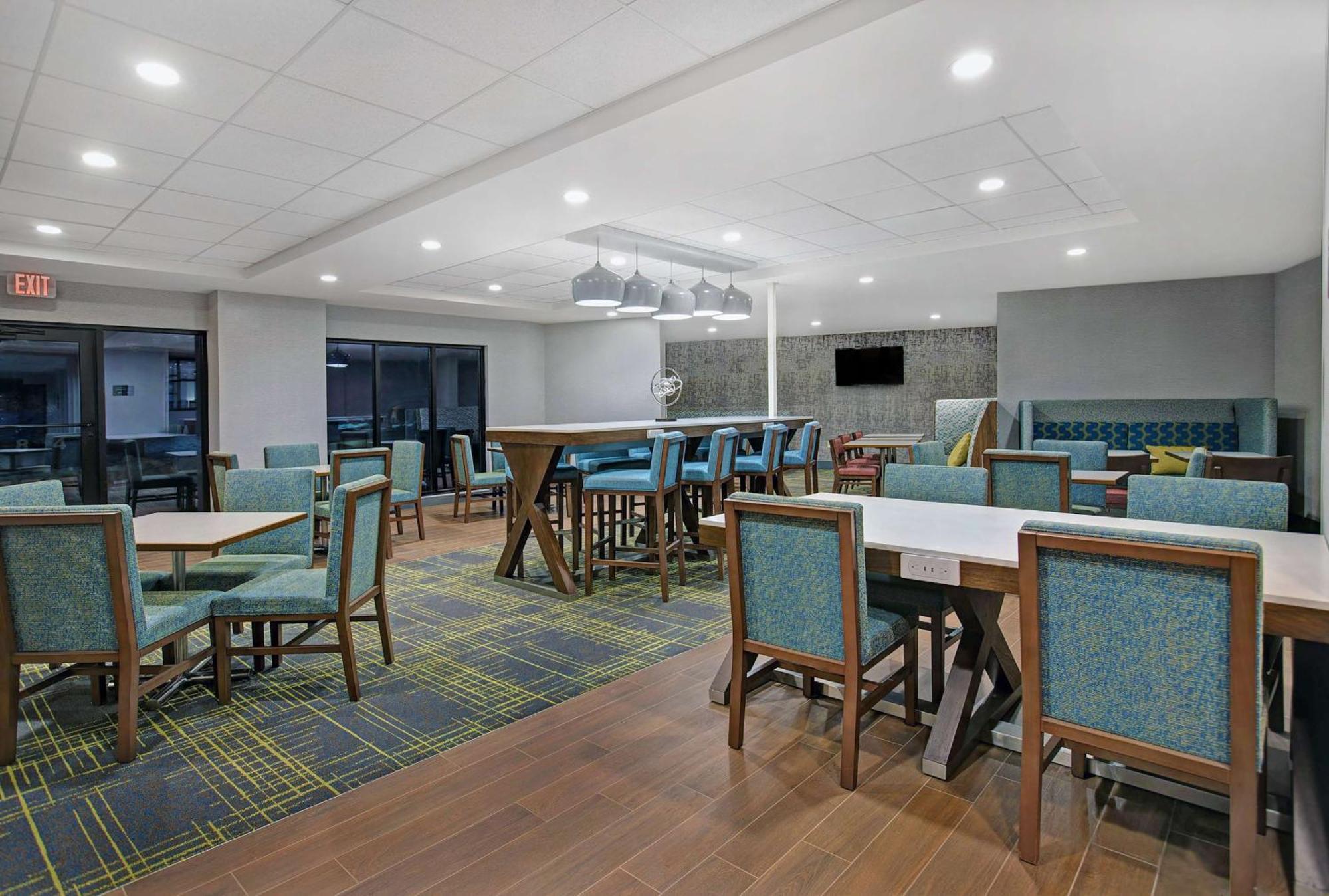 Hampton Inn Westfield Εξωτερικό φωτογραφία