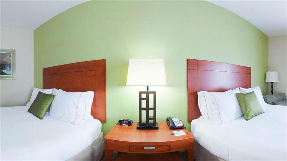 Hampton Inn Westfield Εξωτερικό φωτογραφία