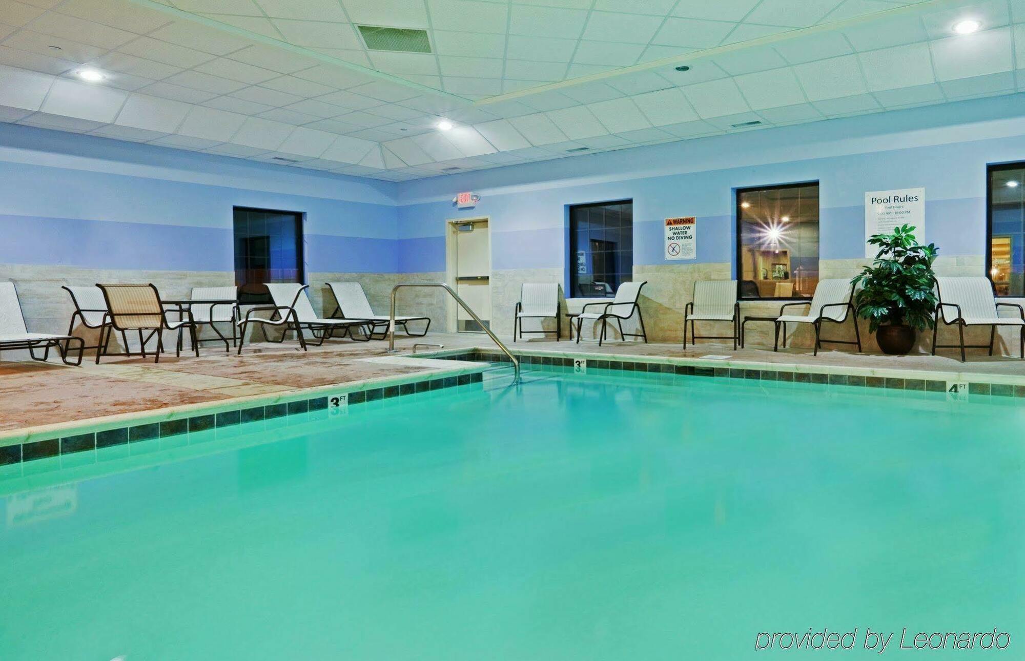 Hampton Inn Westfield Εξωτερικό φωτογραφία
